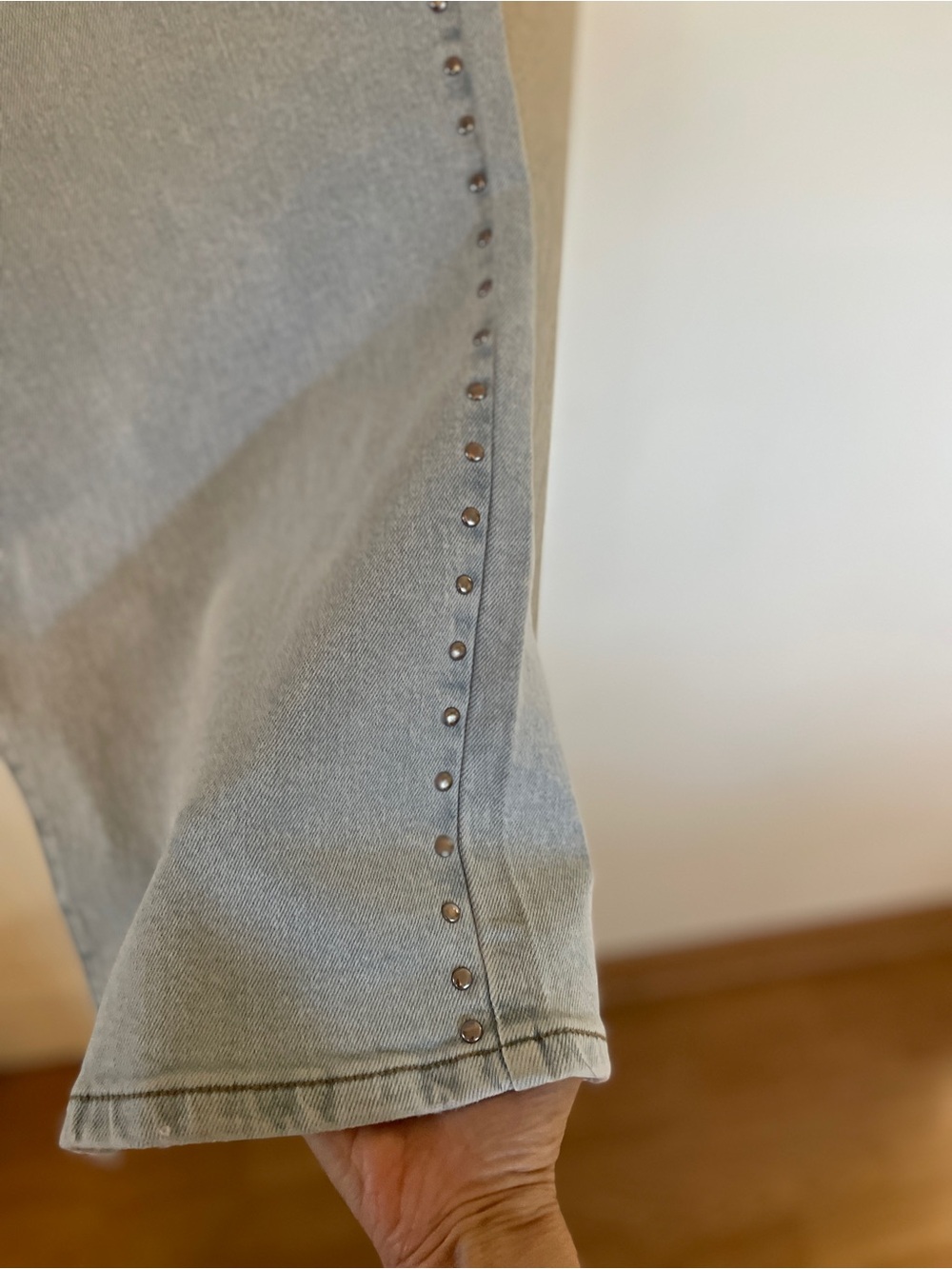 No Boundaries Jeans. - Picture 9 of 11